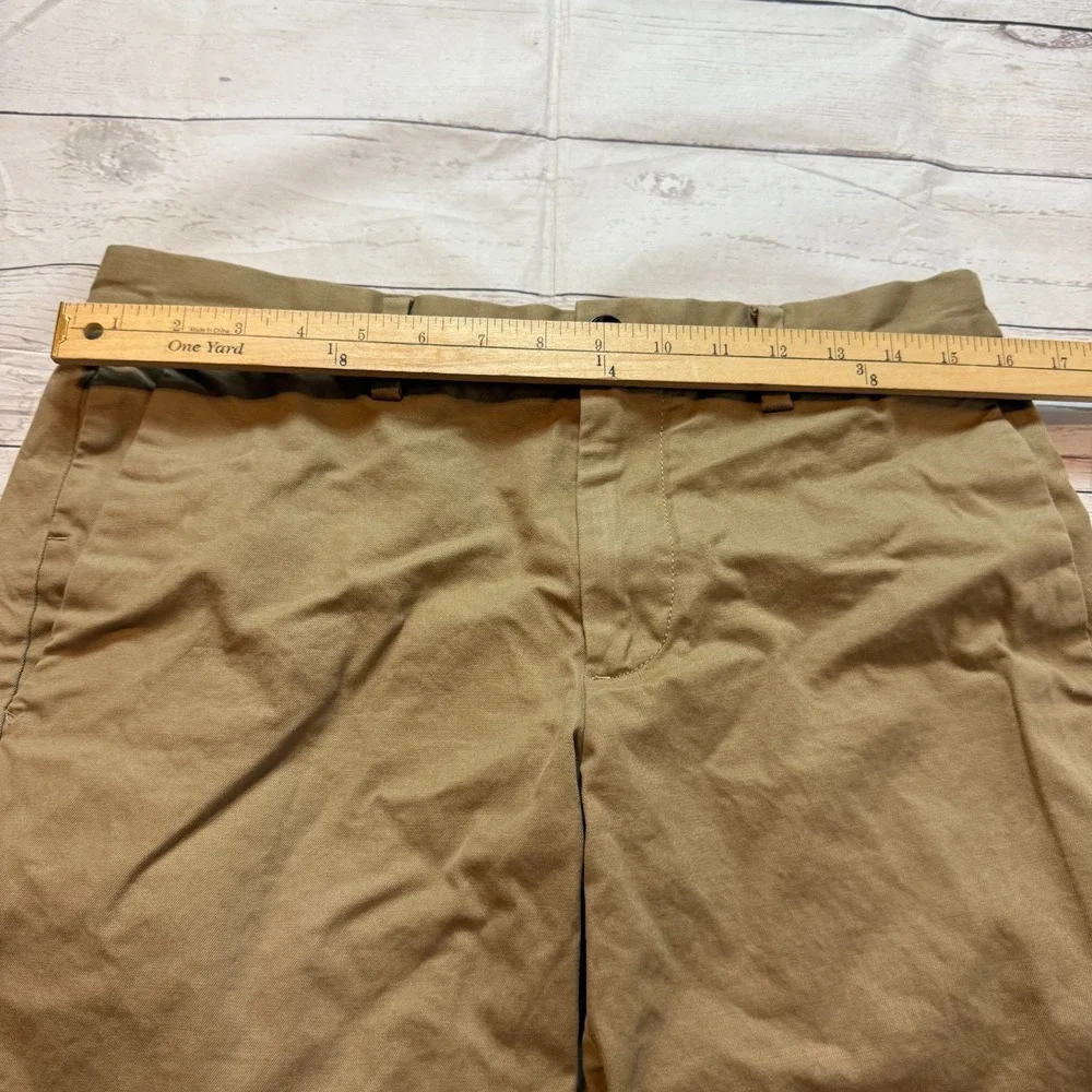 Banana Republic‎ Shorts Mid Rise Chino Aiden Casual Beige Men's Size 30x9